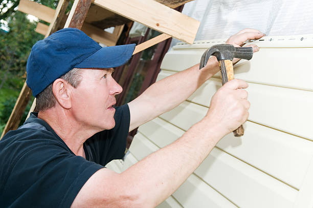 Storm Damage Siding Repair in Chicago Ridge, IL